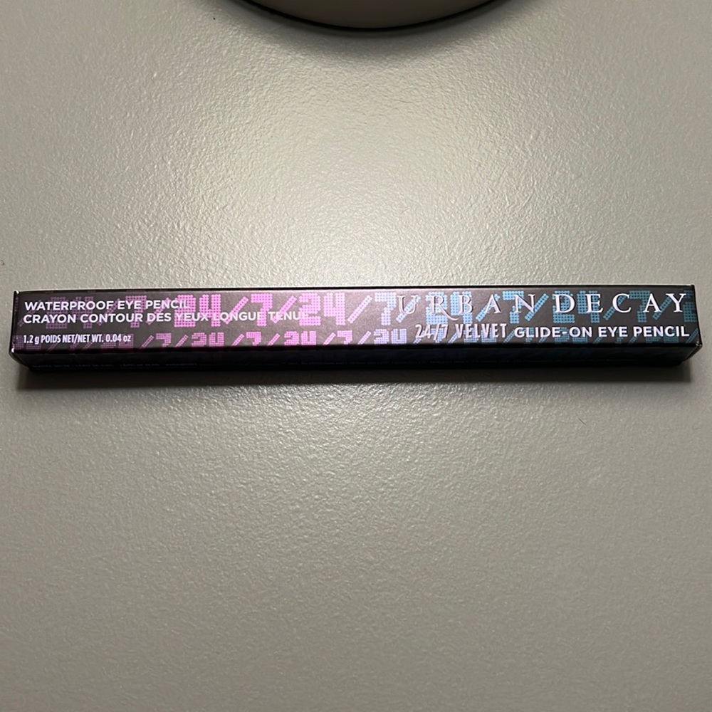 Urban decay 24/7 velvet glide-on eye pencil